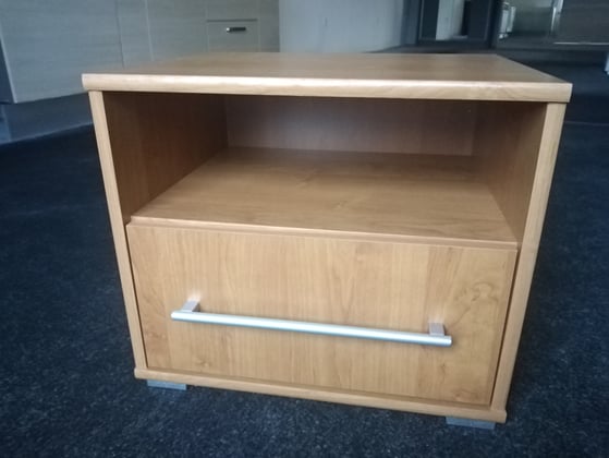 Levný noční stolek Selena S11 46x40x39 olše