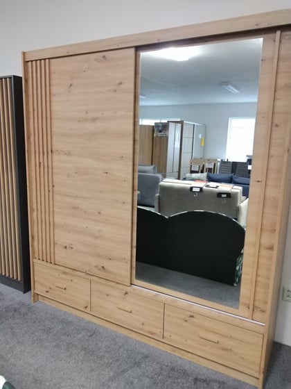 Šatní skříň Nada CA1-200 se zrcadlem akce dub artisan 