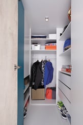 ROHOVÁ ŠATNÍ SKŘÍŇ PLANET PL1 135/190/135 CM  - vnitřek bílé skříně