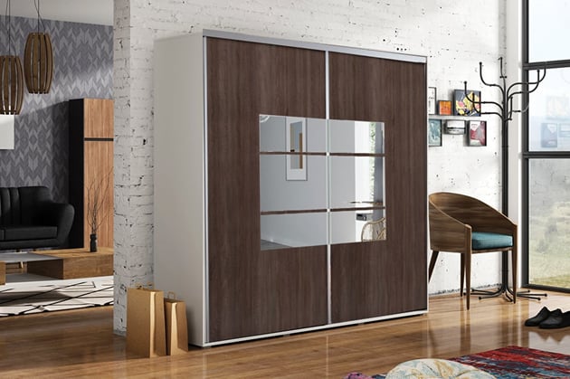 Šatní skříň Alena 2 200x215x62 zrcadlo korpus bílý dveře čoko AKCE