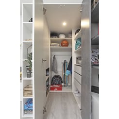 ŠATNÍ SKŘÍŇ SIGMA SI1 135/190/135 - vnitřek